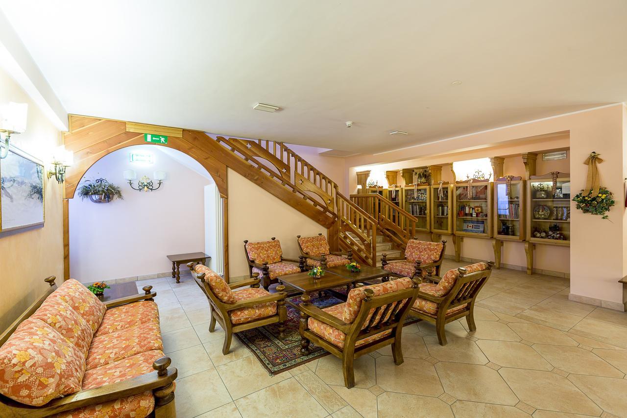 Hotel Trieste Roccaraso Eksteriør billede
